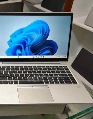 New Laptop HP EliteBook 840 16GB Intel Core i5 SSD 512GB
