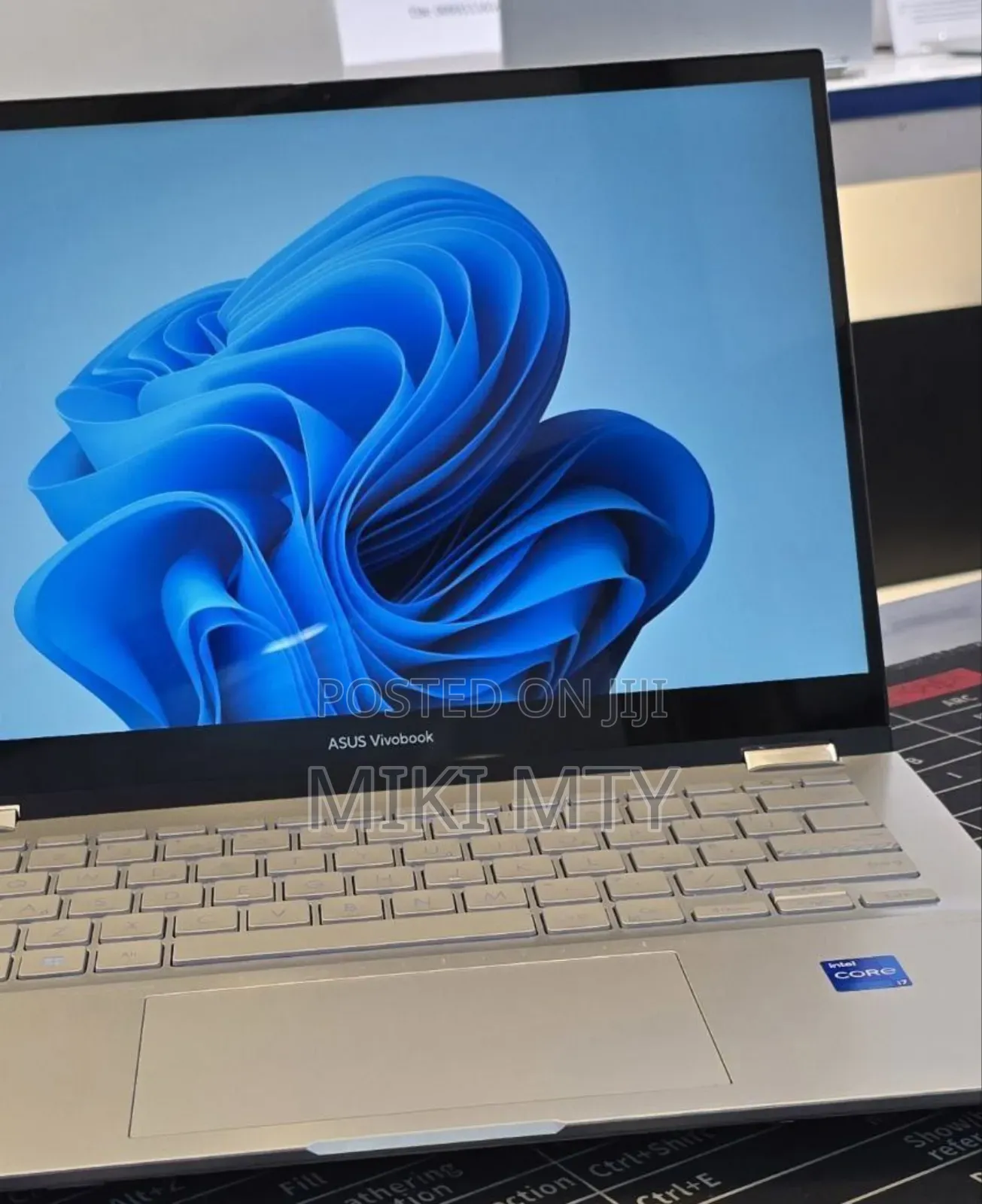 New Laptop Asus VivoBook 15 X505BA 16GB Intel Core i7 SSD 512GB