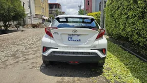 Toyota C-HR 2022 White