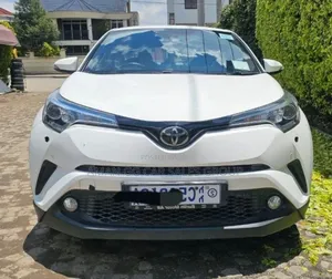 Toyota C-HR 2022 White