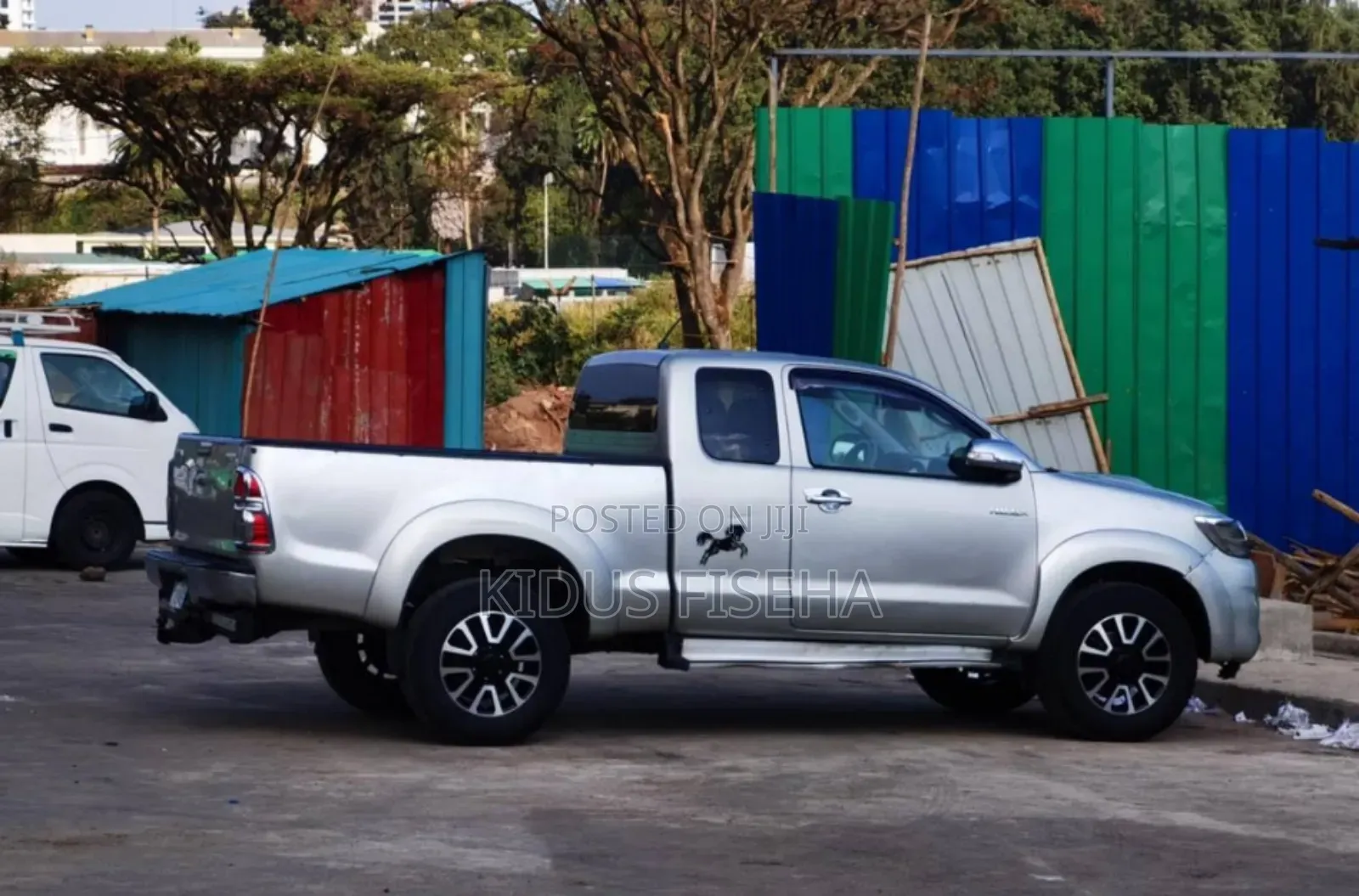 Toyota Hilux 2012 Silver