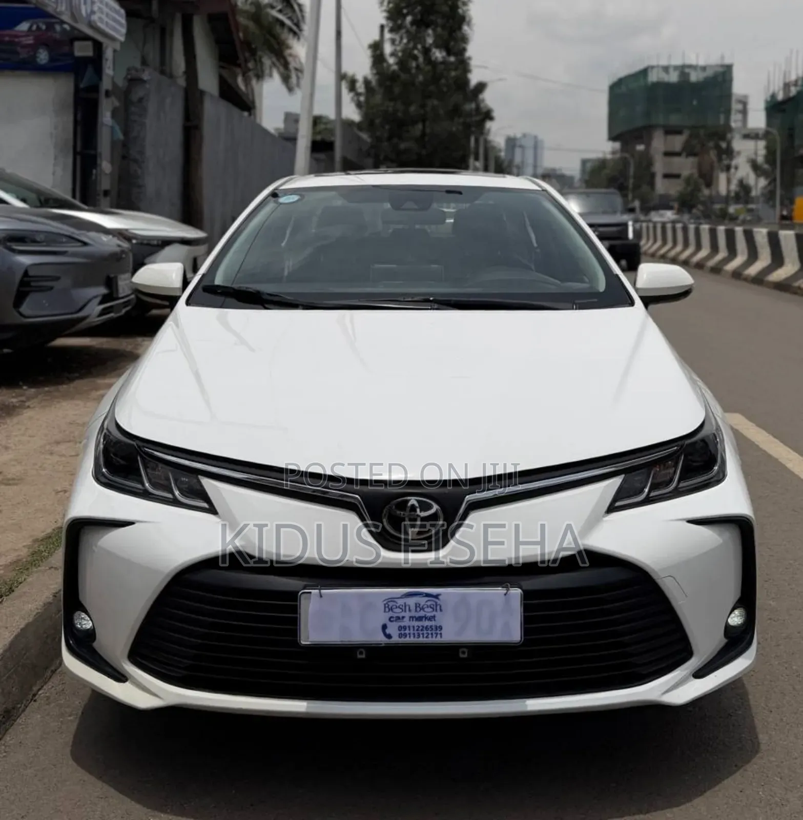 Toyota Corolla LE 2023 White