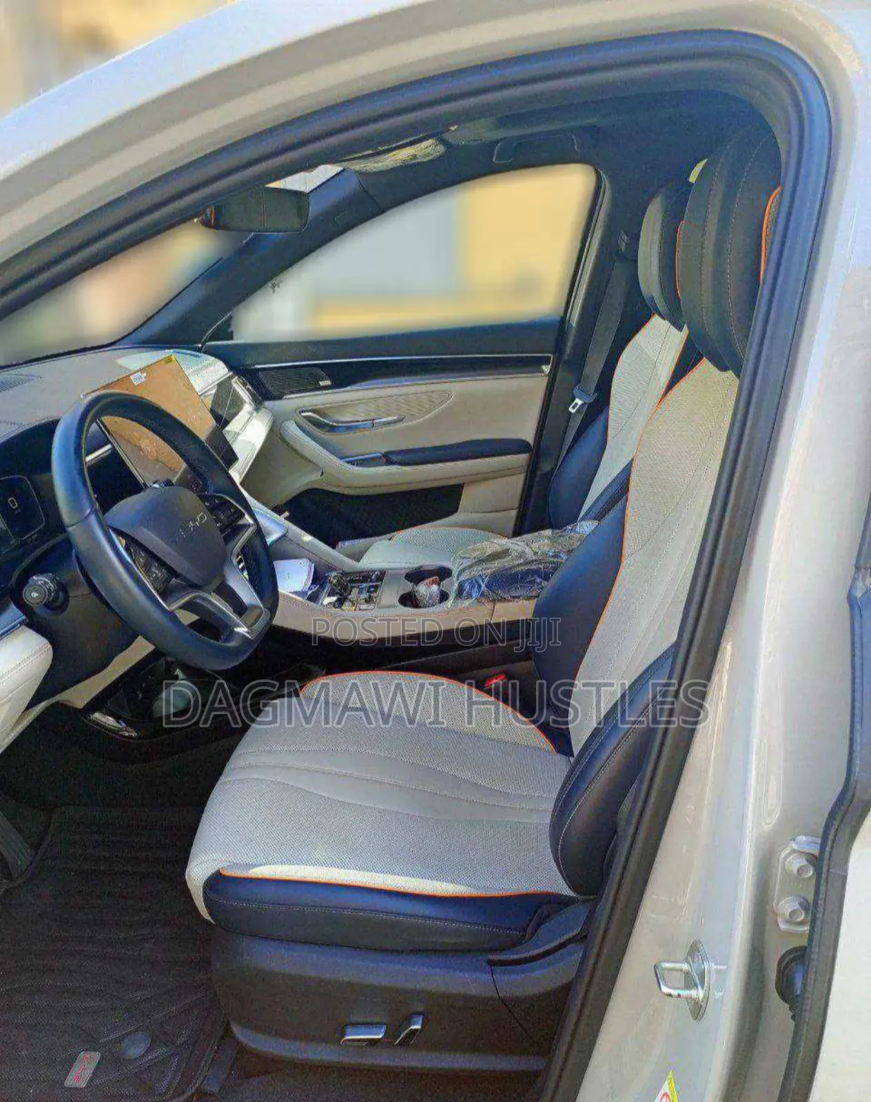 BYD Song Plus DM-i 2024 Silver