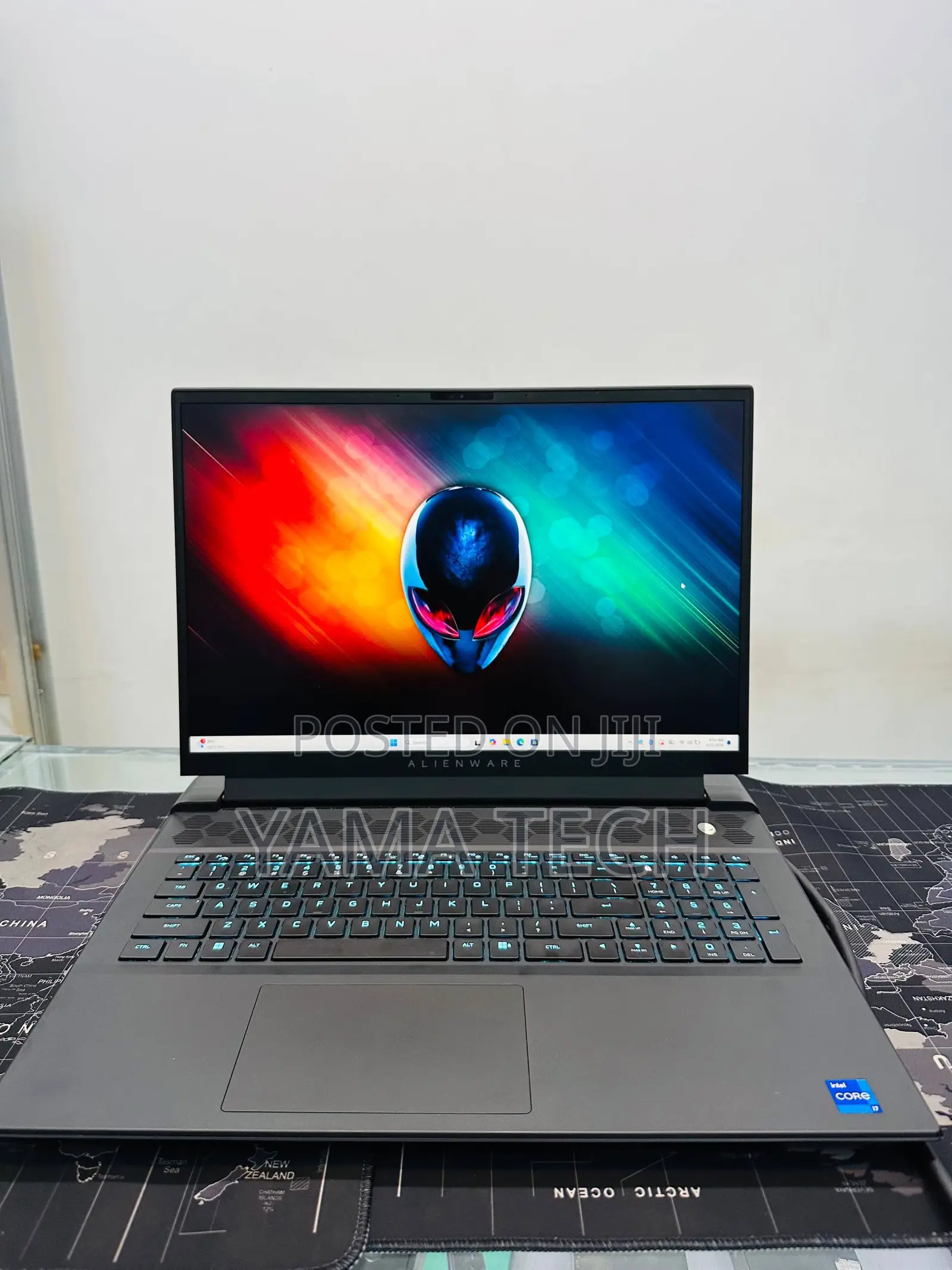 New Laptop Alienware M17x R2 16GB Intel Core i7 SSD 1T