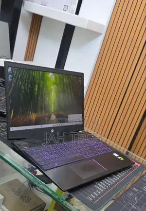 New Laptop HP Pavilion Power 15 8GB Intel Core i5 SSHD (Hybrid) 1.5T