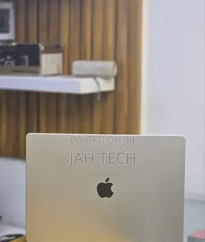 New Laptop Apple MacBook Pro M1 32GB Apple M1 Pro SSD 512GB