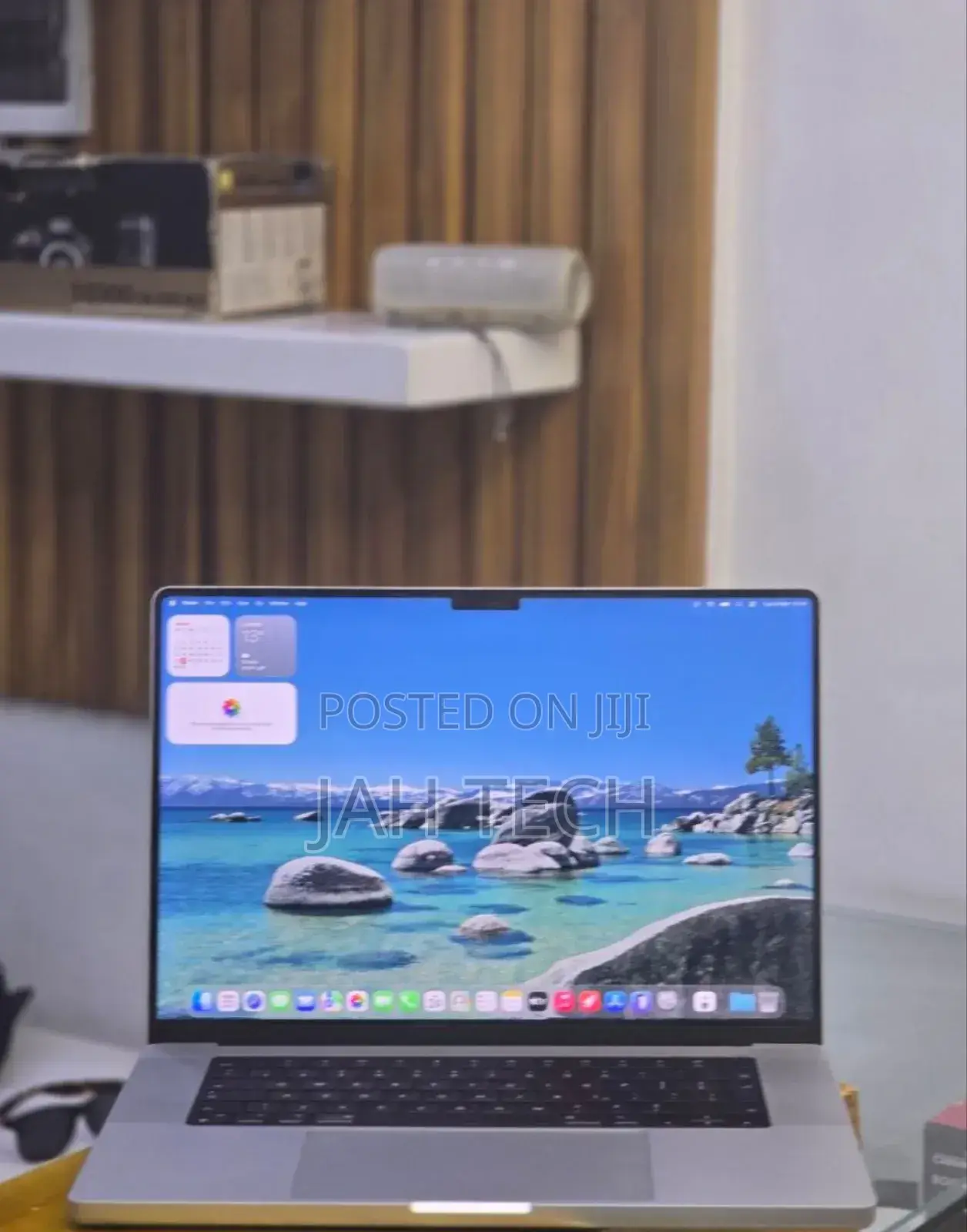 New Laptop Apple MacBook Pro M1 32GB Apple M1 Pro SSD 512GB