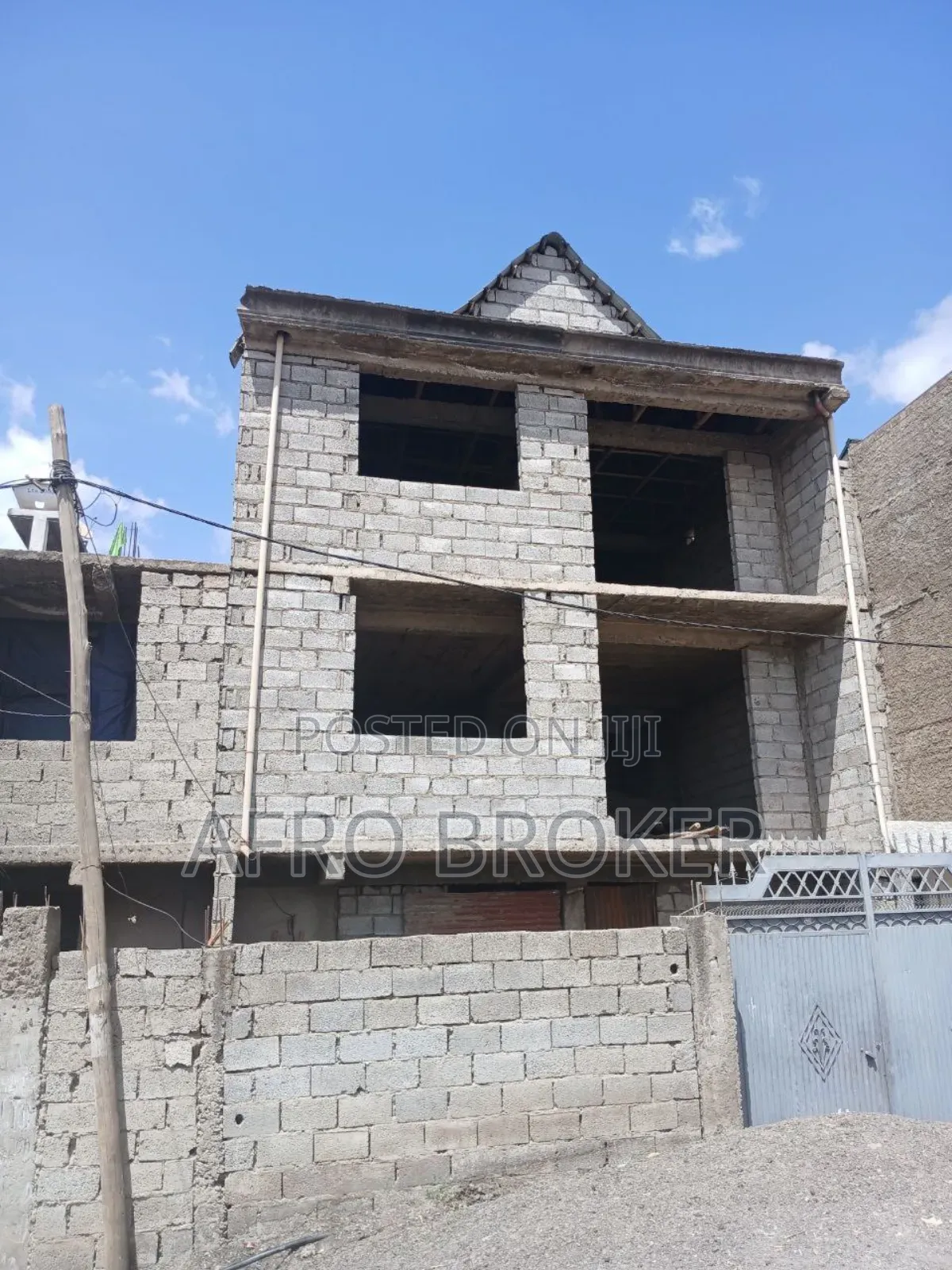 4bdrm House in House, Akaky Kaliti for sale