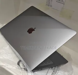 New Laptop Apple MacBook Pro M1 8GB Apple M1 Pro SSD 256GB