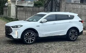 Jetour X70 Plus 2022 White