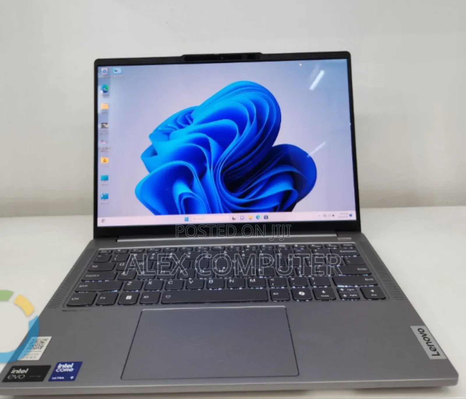 New Laptop Lenovo 32GB Intel Core Ultra 9 SSD 512GB