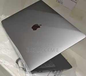 New Laptop Apple MacBook 8GB Apple M1 SSD 256GB