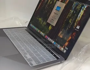 New Laptop Apple MacBook 8GB Apple M1 SSD 256GB