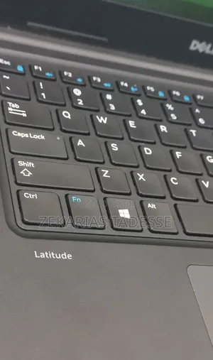 New Laptop Dell 8GB Intel Core i5 SSD 256GB