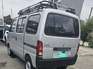 Suzuki Eeco 2024 Silver