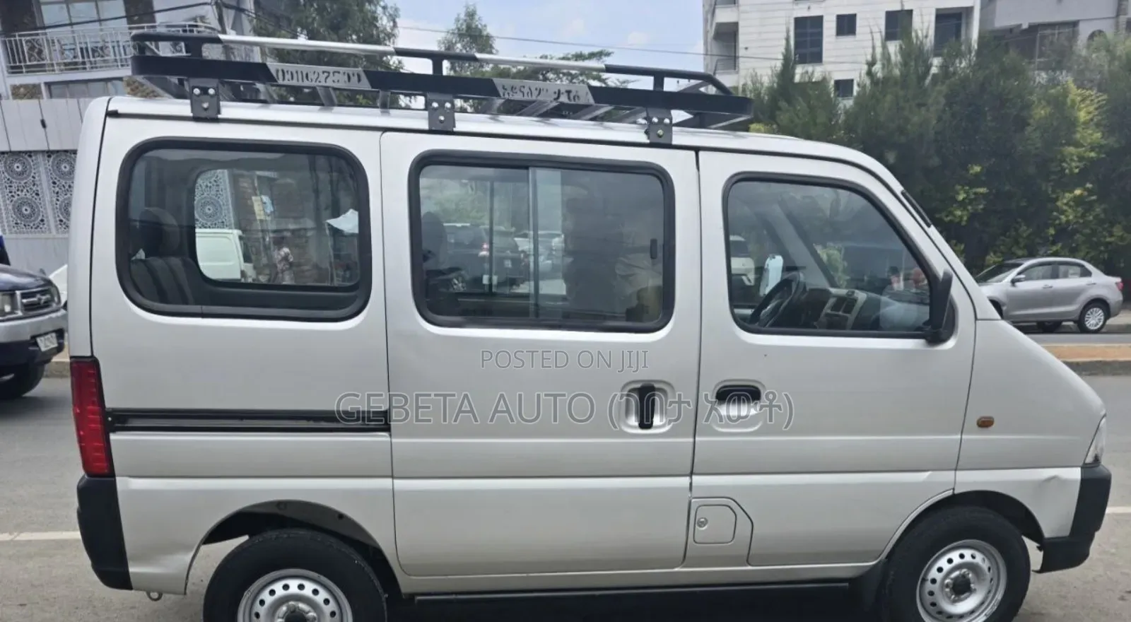 Suzuki Eeco 2024 Silver