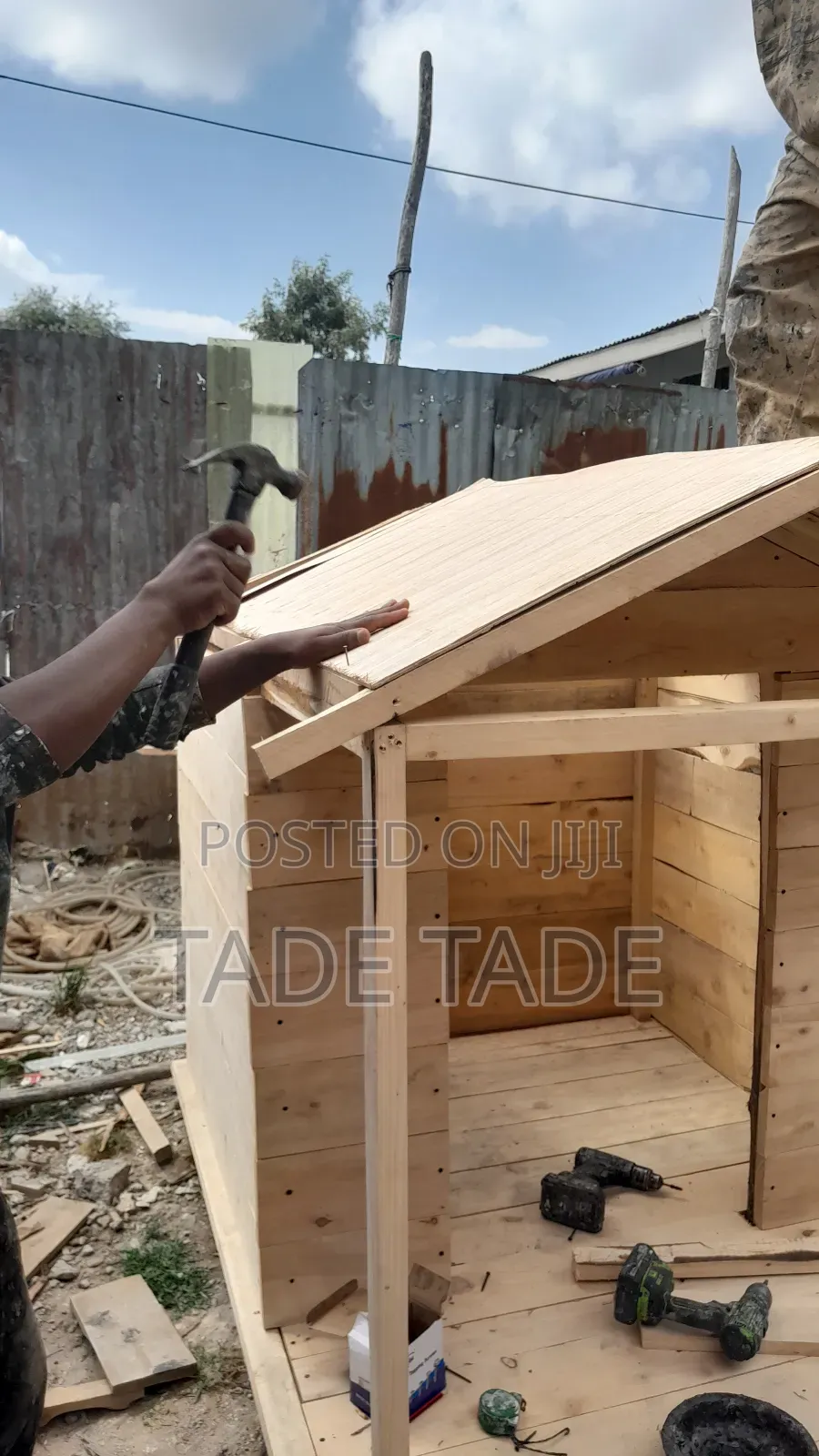 ደጀነ Dog House Sale