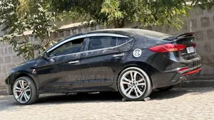 Hyundai Avante 2017 Black