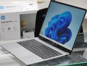 New Laptop 8GB Intel Core i5 SSD 512GB