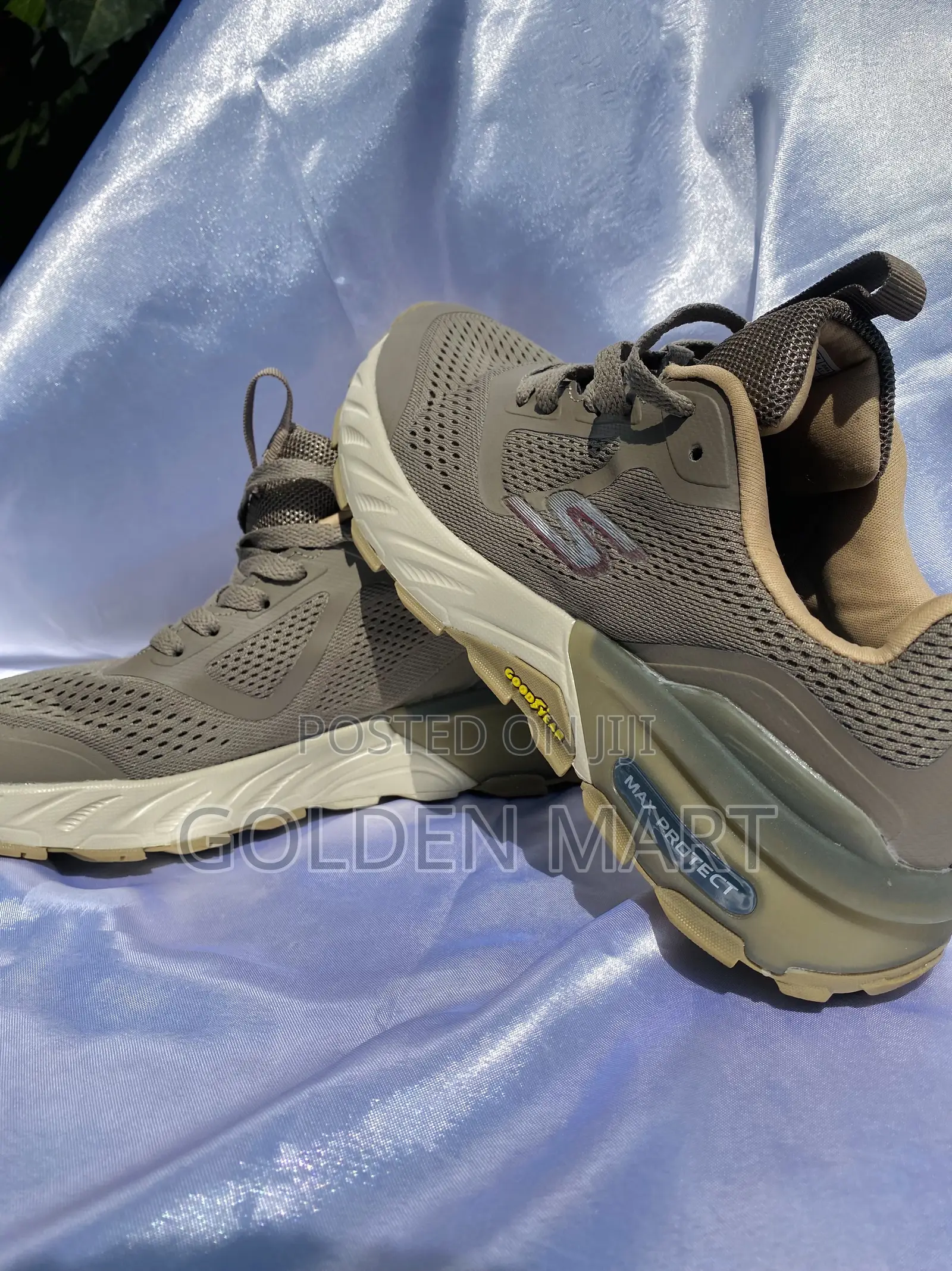 Skechers Max