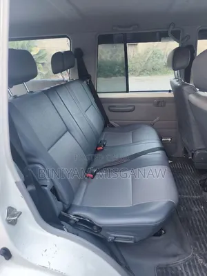 Toyota Land Cruiser 2018 White