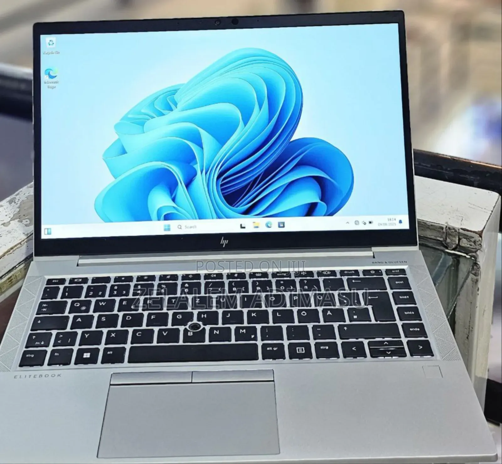 New Laptop HP EliteBook 840 G8 16GB Intel Core i5 SSD 512GB