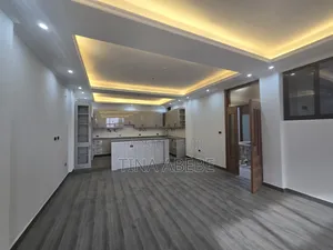 14bdrm House in Akaky Kaliti for sale