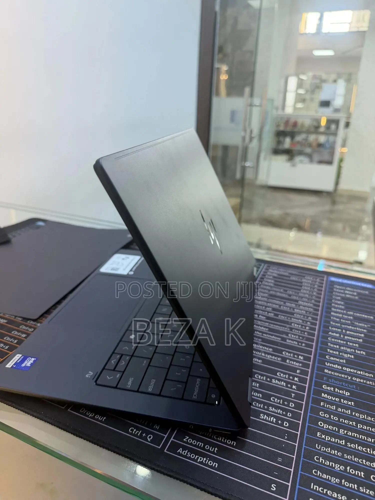 New Laptop HP OmniBook 7 14" 16GB Intel Core Ultra 7 SSD 512GB