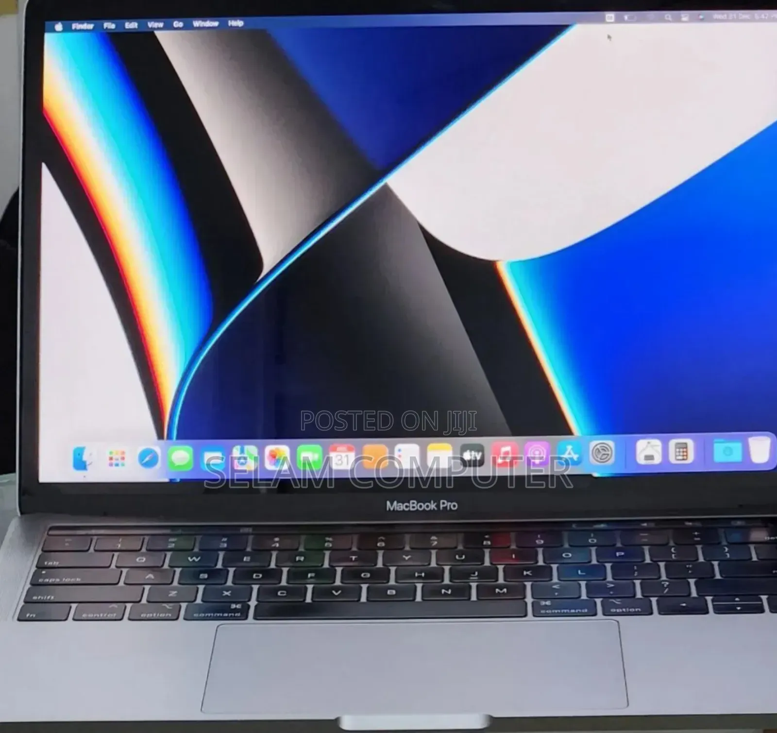 New Laptop Apple MacBook Pro 2019 16GB Intel Core i7 SSD 256GB
