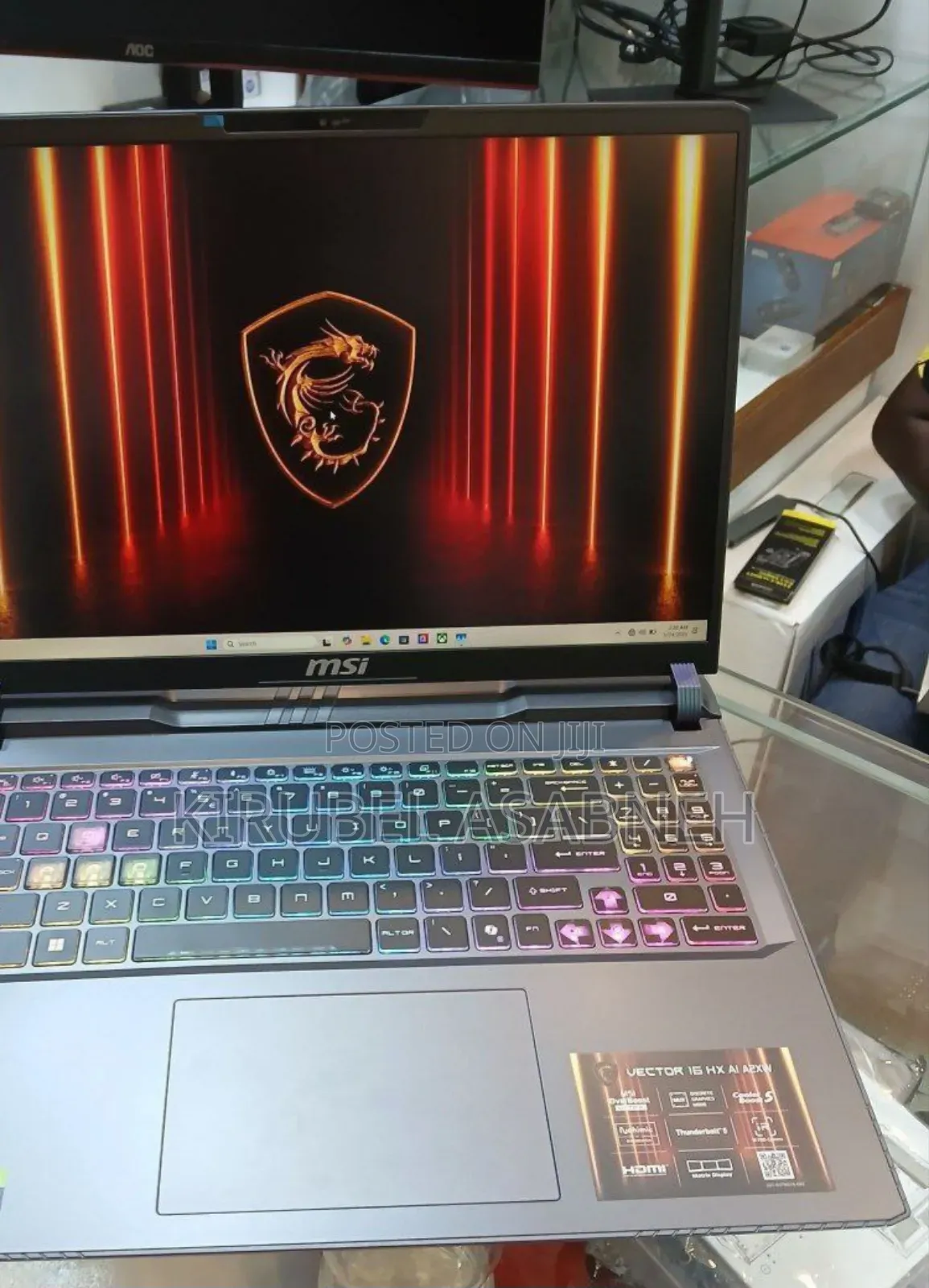 New Laptop MSI Vector 16 HX AI A2XWIG 16GB Intel Core Ultra 7 SSD 1T