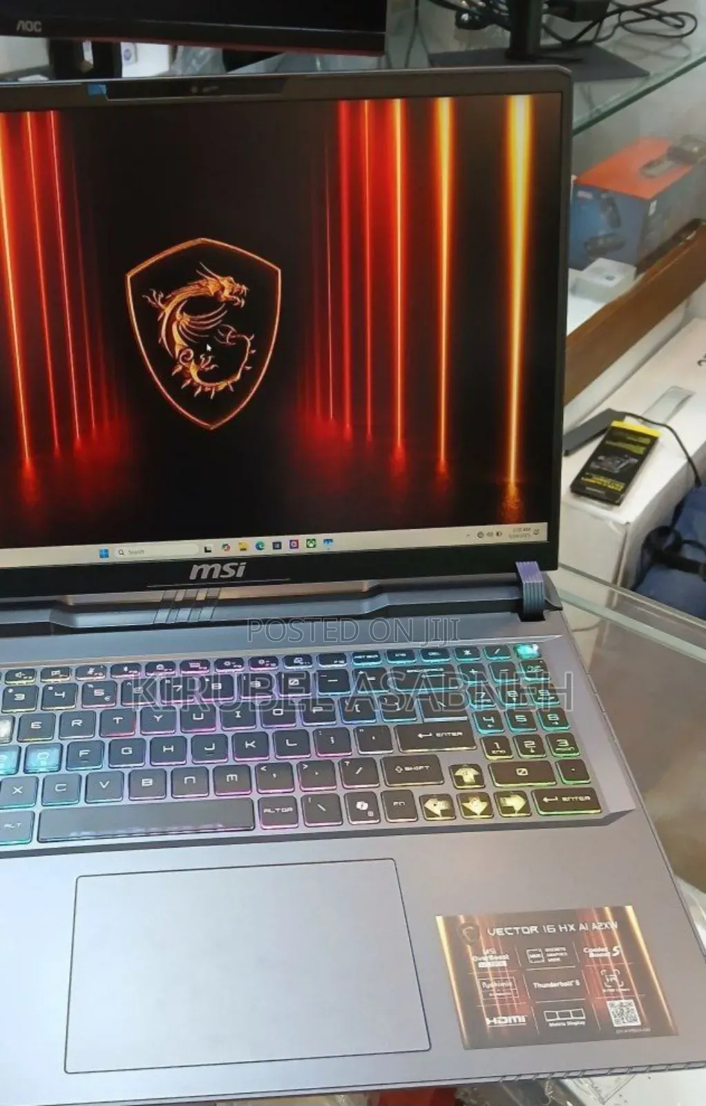 New Laptop MSI Vector 16 HX AI A2XWIG 16GB Intel Core Ultra 7 SSD 1T
