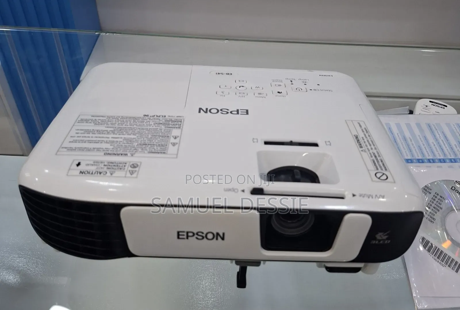 Brand New Epson Projector Eb-s41