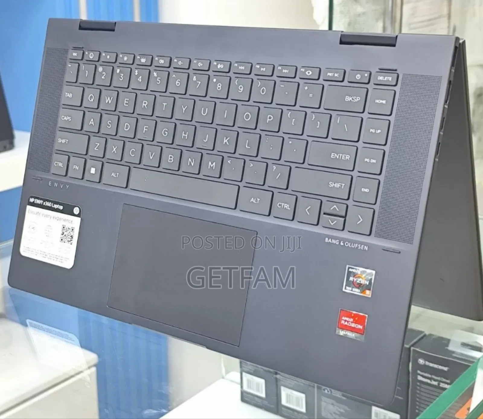 New Laptop HP Envy X360 8GB AMD SSD 512GB