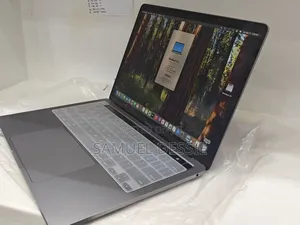 New Laptop Apple MacBook Pro M1 8GB Apple M1 SSD 256GB