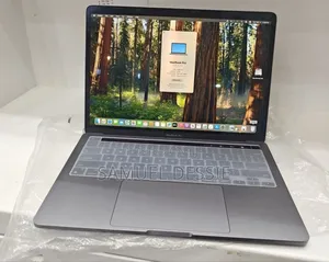 New Laptop Apple MacBook Pro M1 8GB Apple M1 SSD 256GB