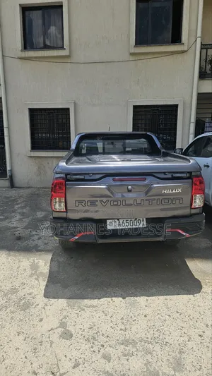 Toyota Hilux Revo Double Cab Deisel 2.8 AWD 2018 Black