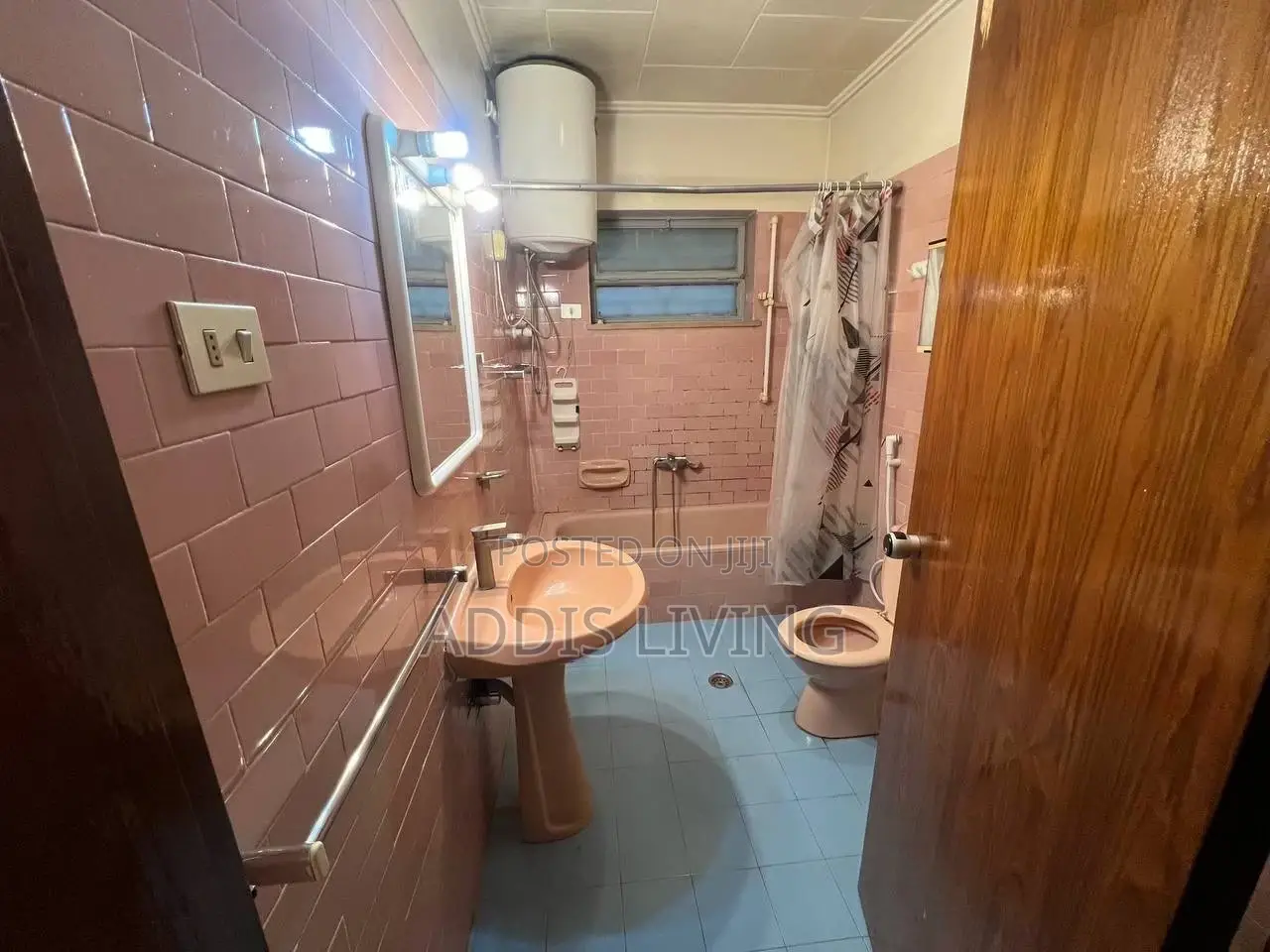 Furnished 3bdrm Villa in Bole for rent