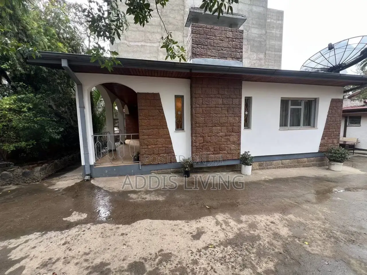 Furnished 3bdrm Villa in Bole for rent