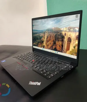 New Laptop Lenovo ThinkPad E14 Gen 4 16GB Intel Core i7 SSD 512GB