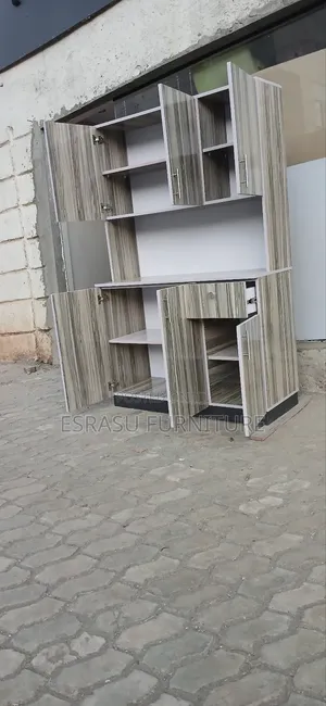 ተነቃቃይ ኪችን ካቢኔት ከለር አማራጭ ያለው