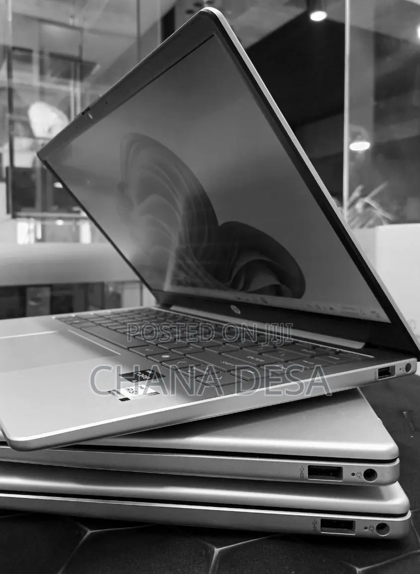 New Laptop HP Stream Notebook 16GB Intel Core i5 SSD 512GB