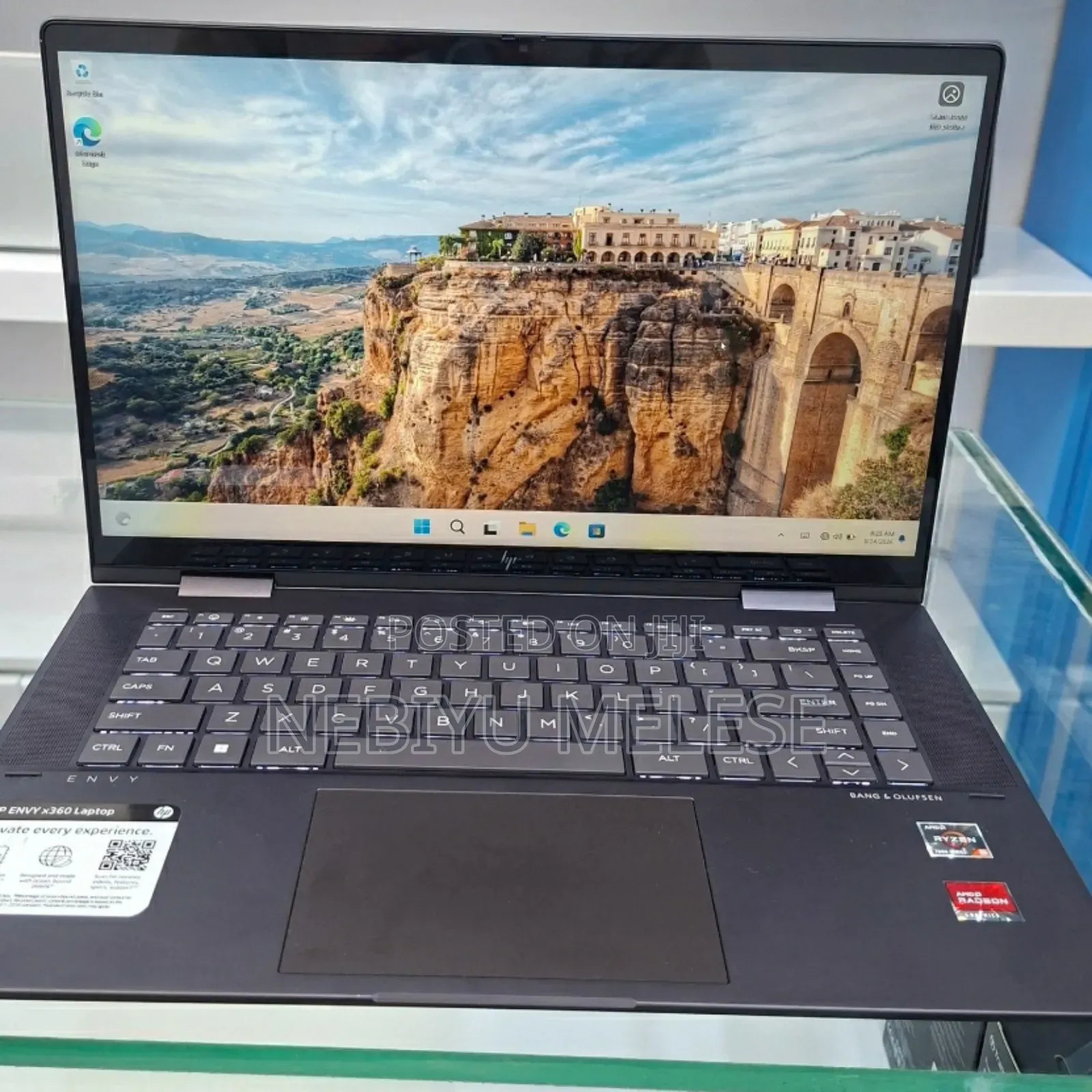 New Laptop HP Envy x360 8GB AMD Ryzen 5 SSD 512GB