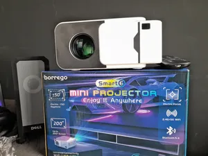 Borrego Smart6 Mini Projector