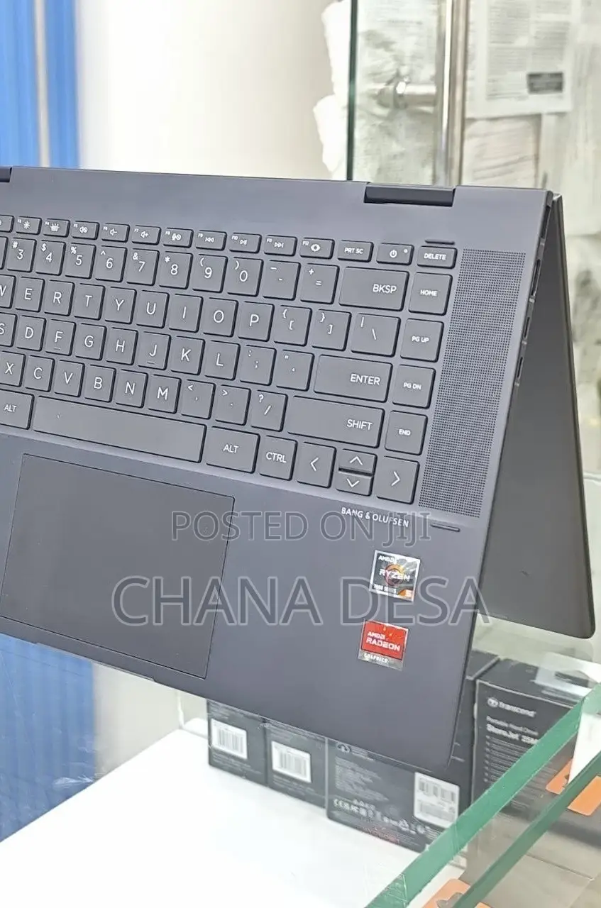 New Laptop HP Envy x360 8GB AMD Ryzen 5 SSD 512GB