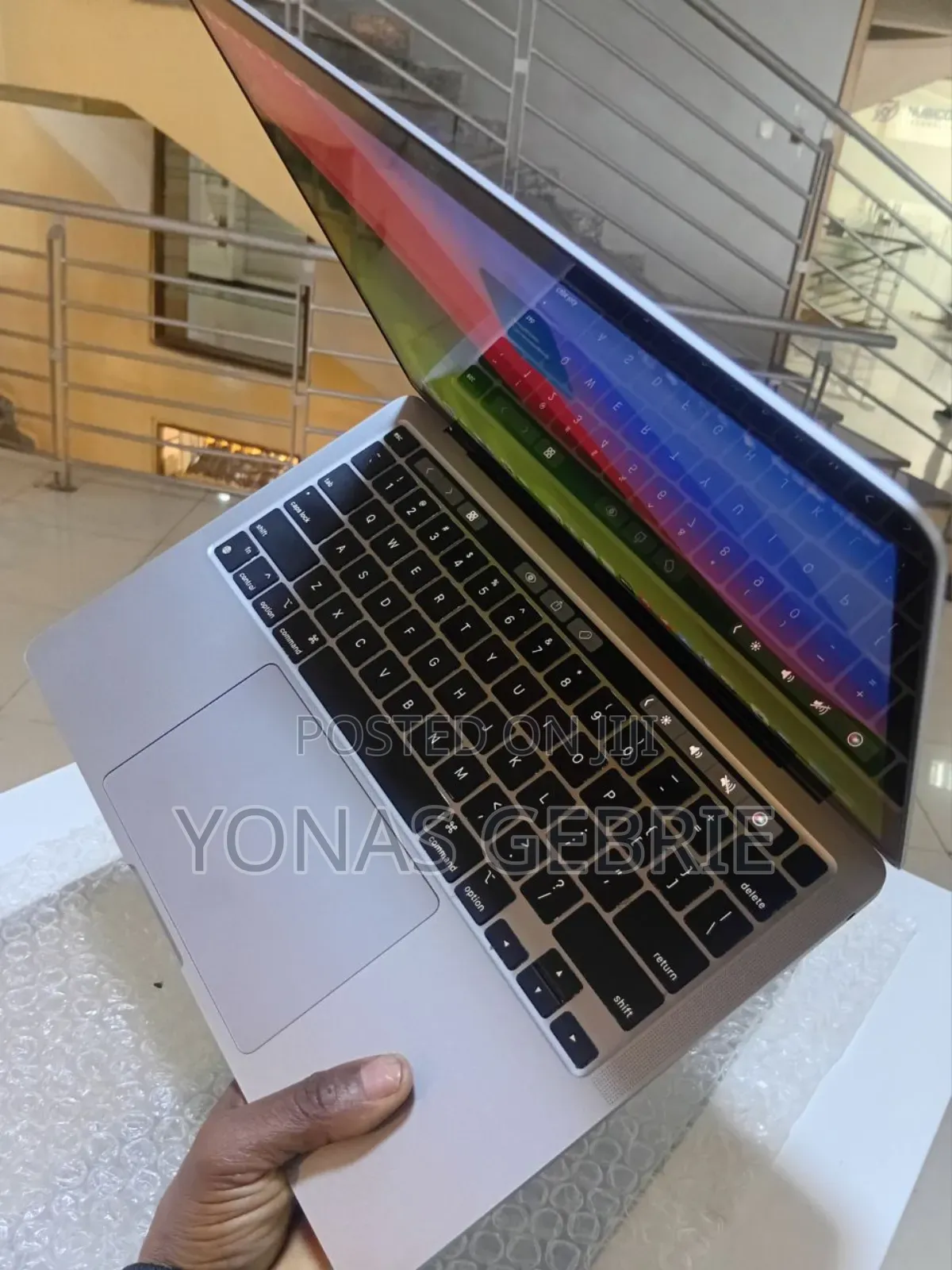 New Laptop Apple MacBook 16GB Intel Core i7 SSD 256GB