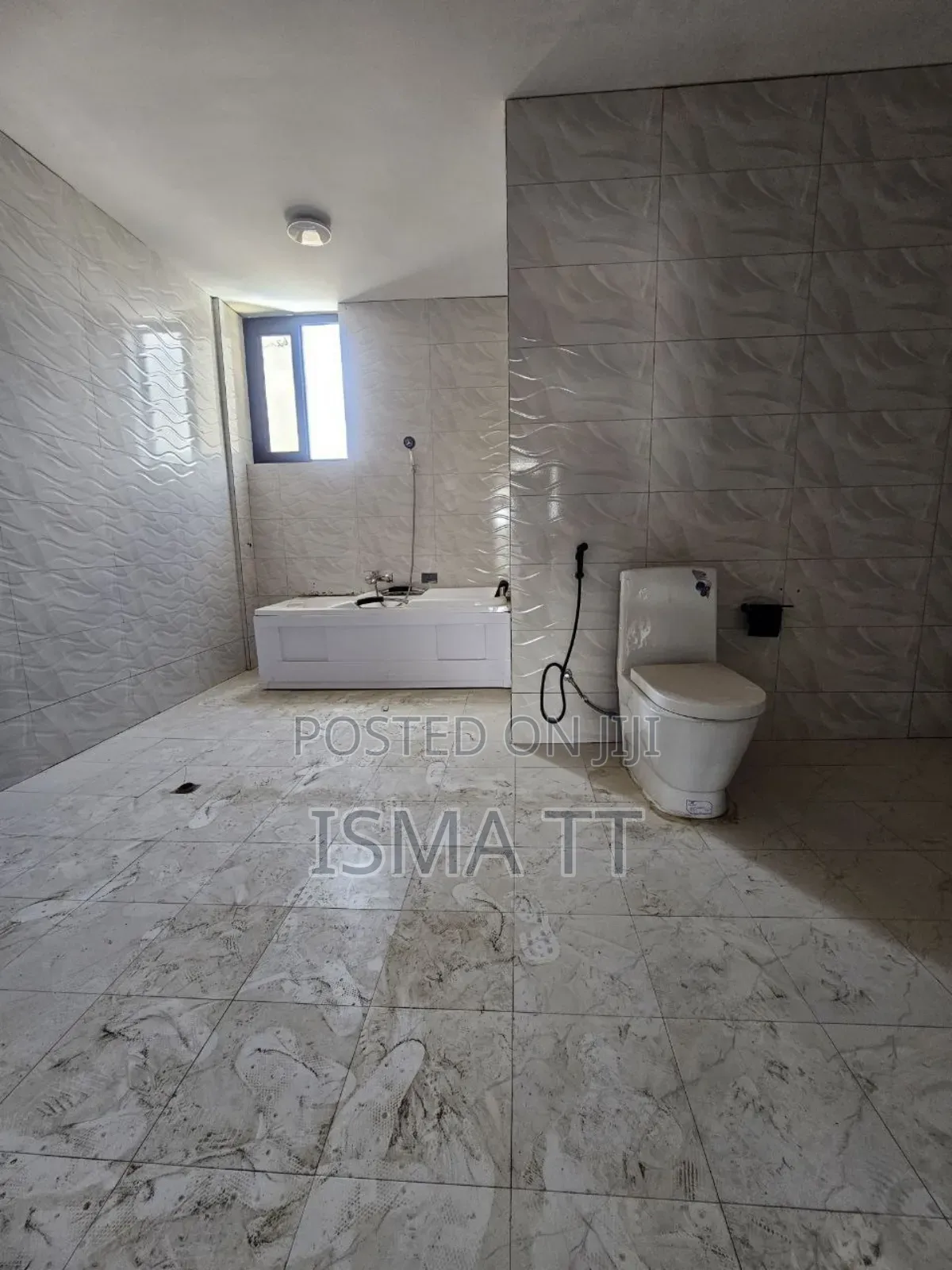 4bdrm Townhouse/Terrace in Oromia-Finfinne for sale