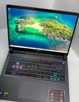 New Laptop MSI Vector 16 HX AI A2XWIG 32GB Intel Core Ultra 7 SSD 512GB