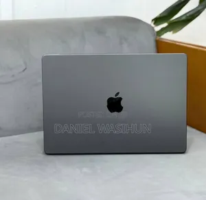 New Laptop Apple Macbook Pro 2025 M5 14-inch 16GB Apple M5 SSD 512GB