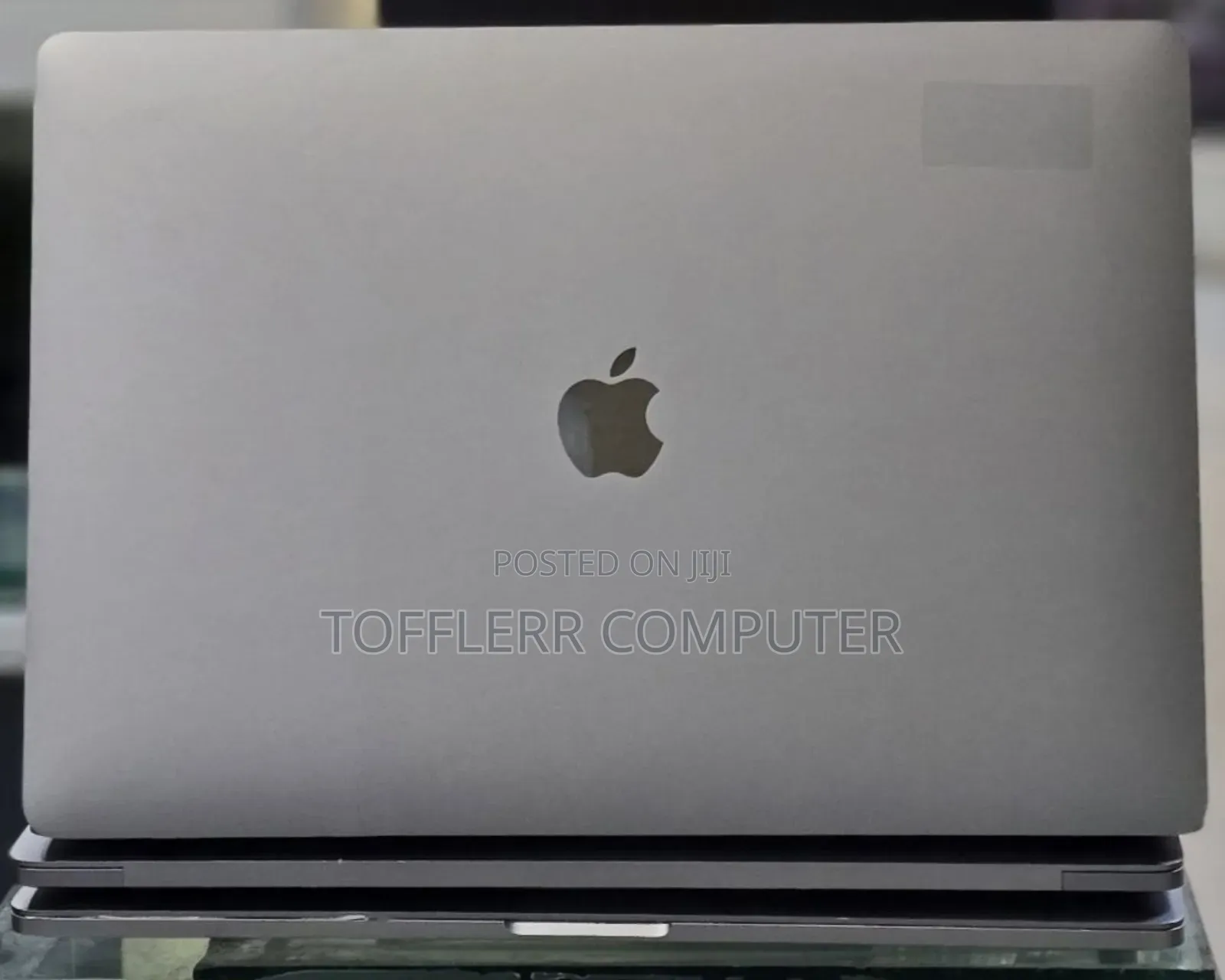 New Laptop Apple MacBook Pro 2017 16GB Intel Core i7 SSD 512GB