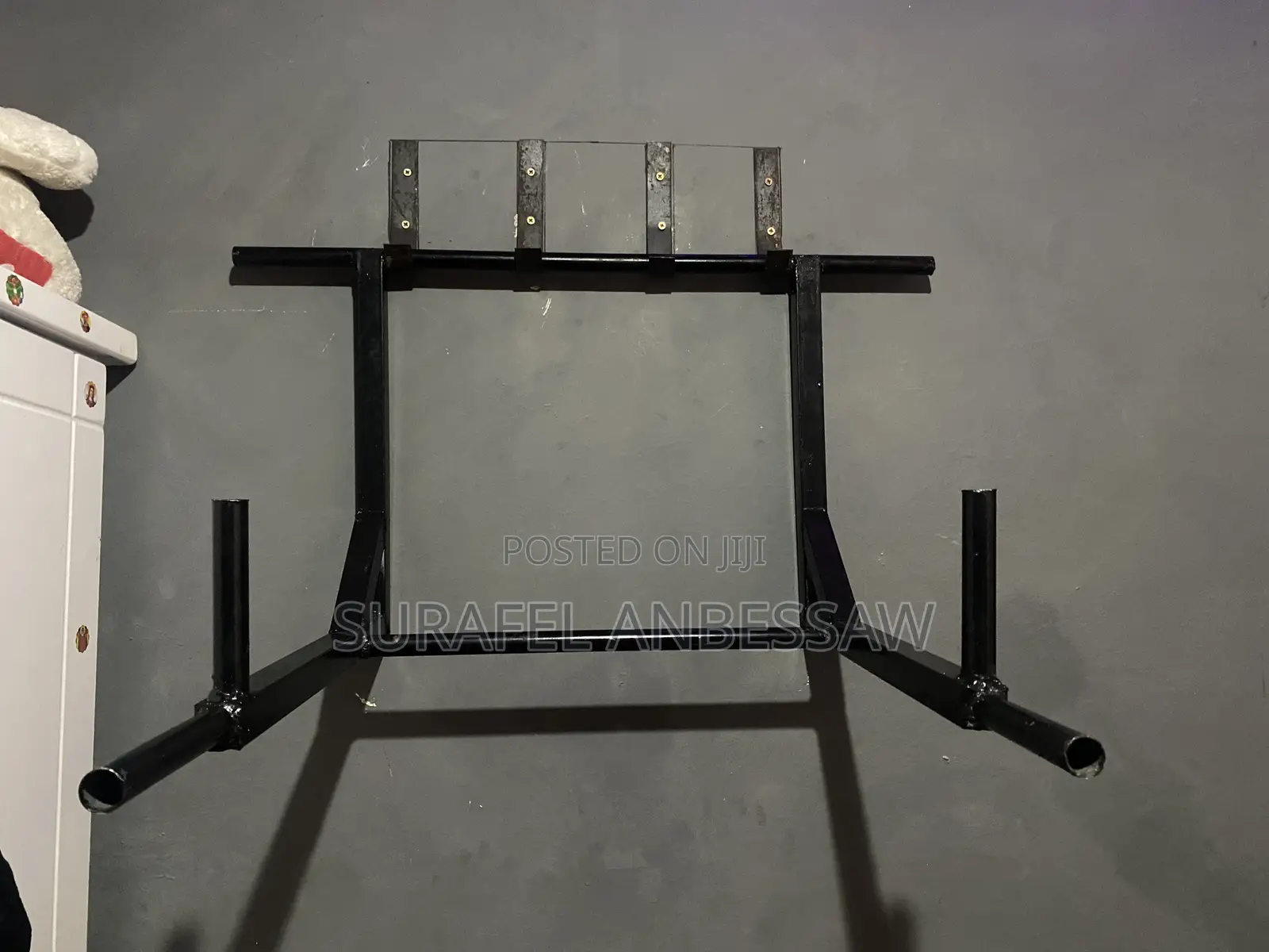 Pullup and Dig Up Bar